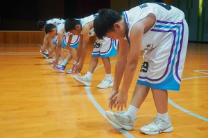 学校篮球队训练算社团活动吗?